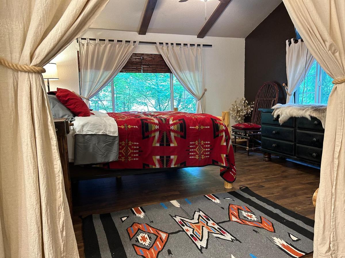 Mount Hood Village Cozy Bird House W Big Screen! المظهر الخارجي الصورة